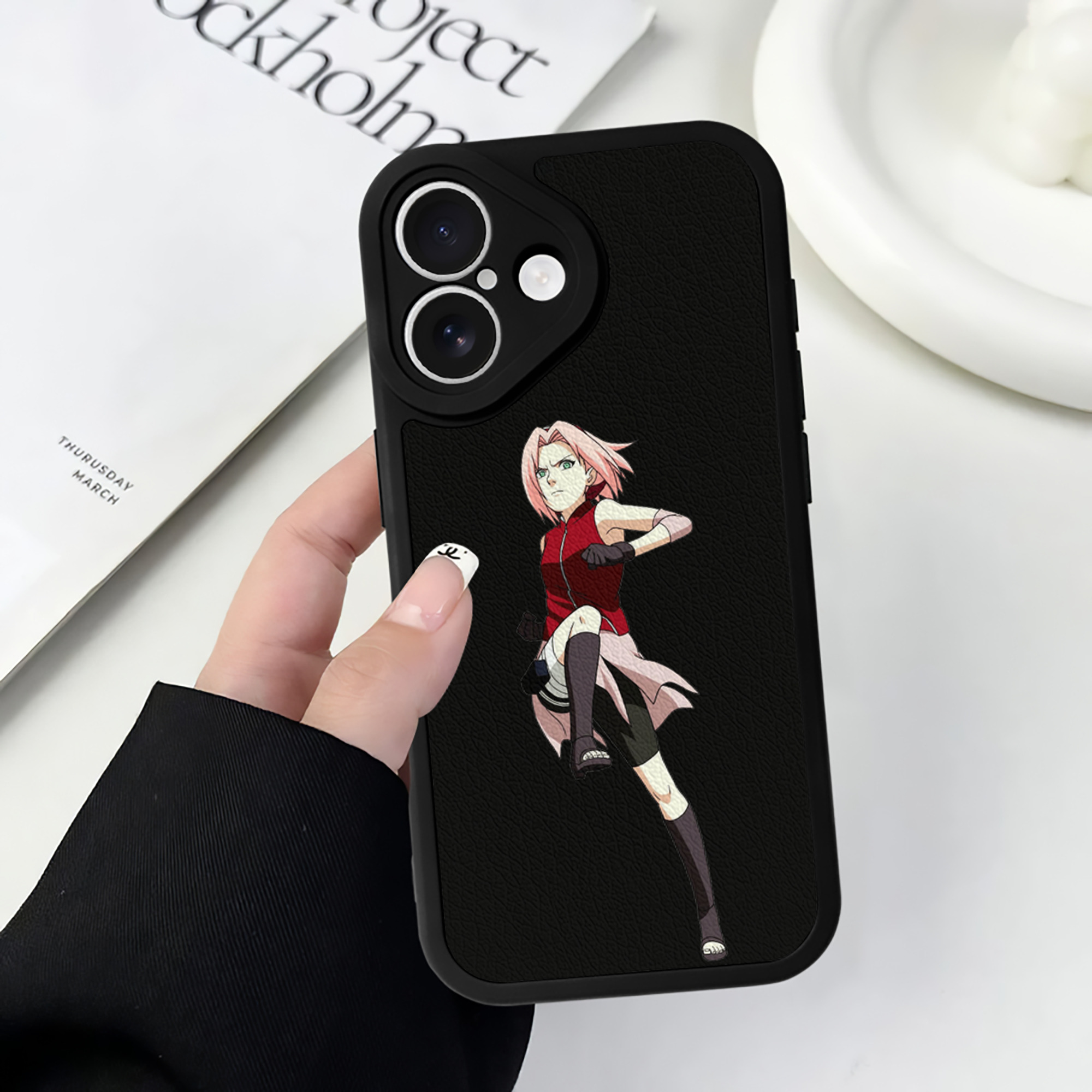 （画像用） NARUTO -ナルト- 春野サクラ Haruno Sakura 【iPhone 16シリーズ対応】シリコンスマホケース（レザー調） 材質：シリコン